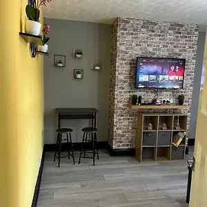  Apartment Nuns Moor Fully Equipped Kitchen Free Parking Netflix