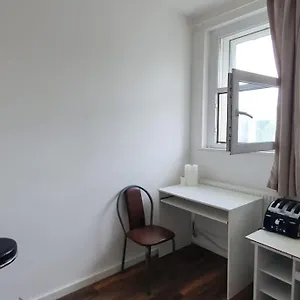 Spacious Bedroom Close To City Centre Sheffield