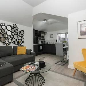 Nottage House Premier Cardiff